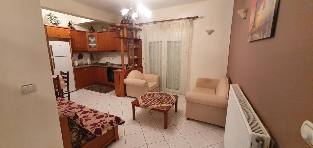 Panos Rooms 2 Калампака Екстериор снимка