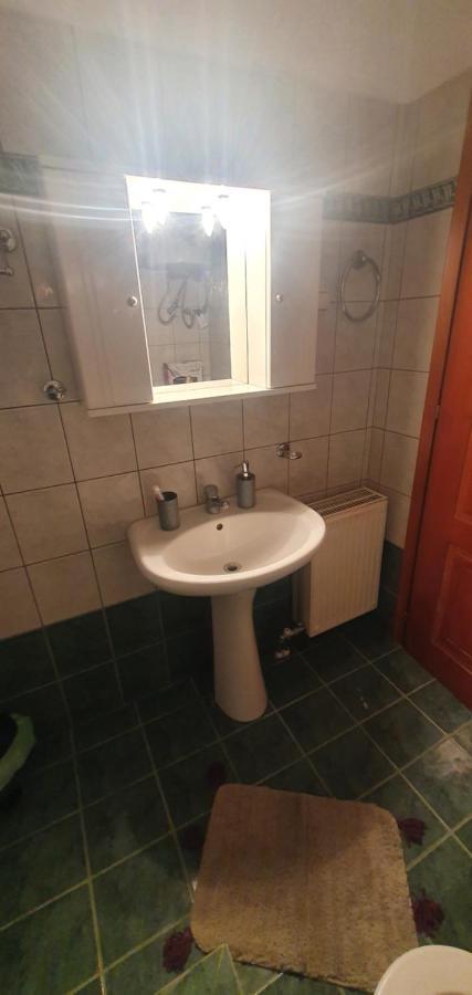 Panos Rooms 2 Калампака Екстериор снимка